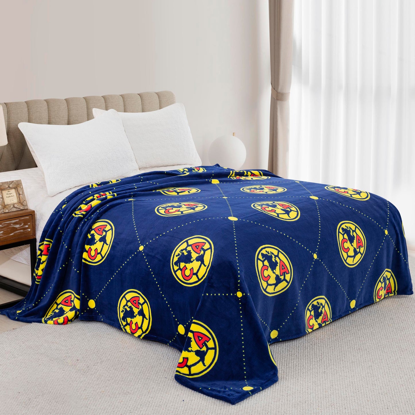 Soccer Club America King Size Fluffy Fleece Blanket ( Super Plush )