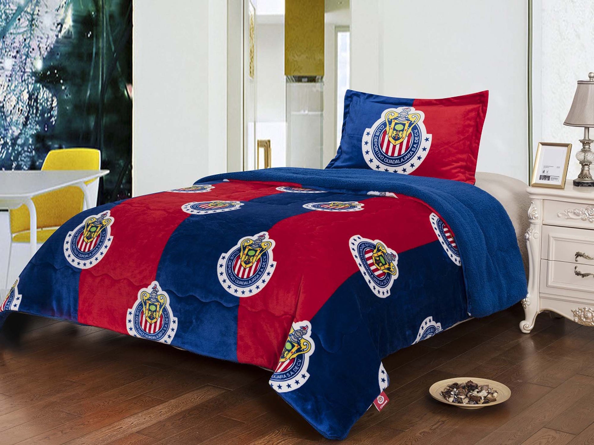 Soccer Chivas Twin Size 3pc Sherpa (Borrego) Set - Officially Licensed My Store Fan Gear - Apparel category - Fan Trendz